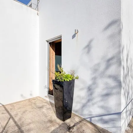 Moradia Com Piscina E Jardim * Porto