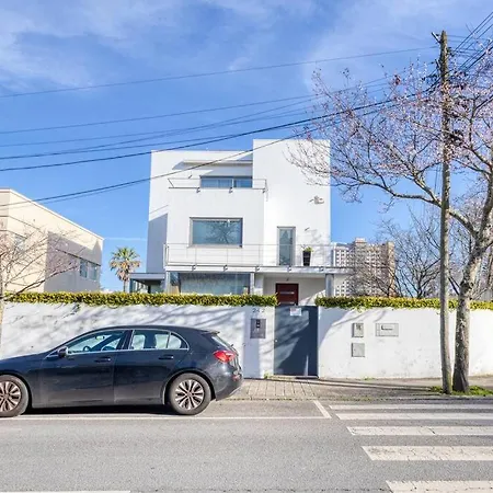 빌라 Moradia Com Piscina E Jardim 포르투