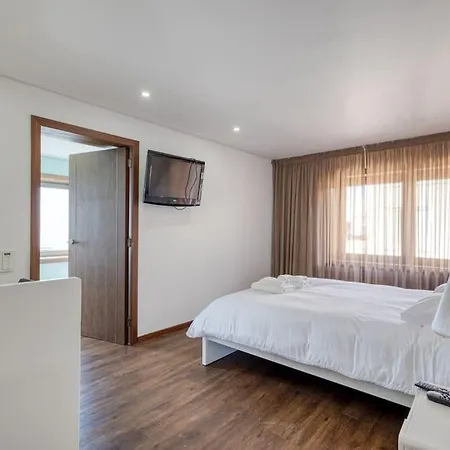 Moradia Com Piscina E Jardim Villa Porto